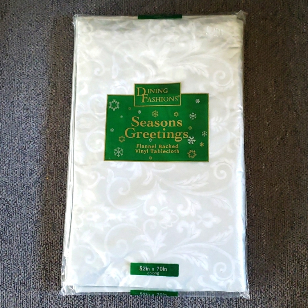NWOT Holiday Tablecloth